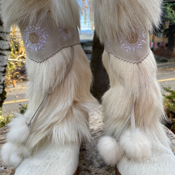 Oscar sport fur pom pom boot sz38 (approx US 7) - Picture 4 of 7